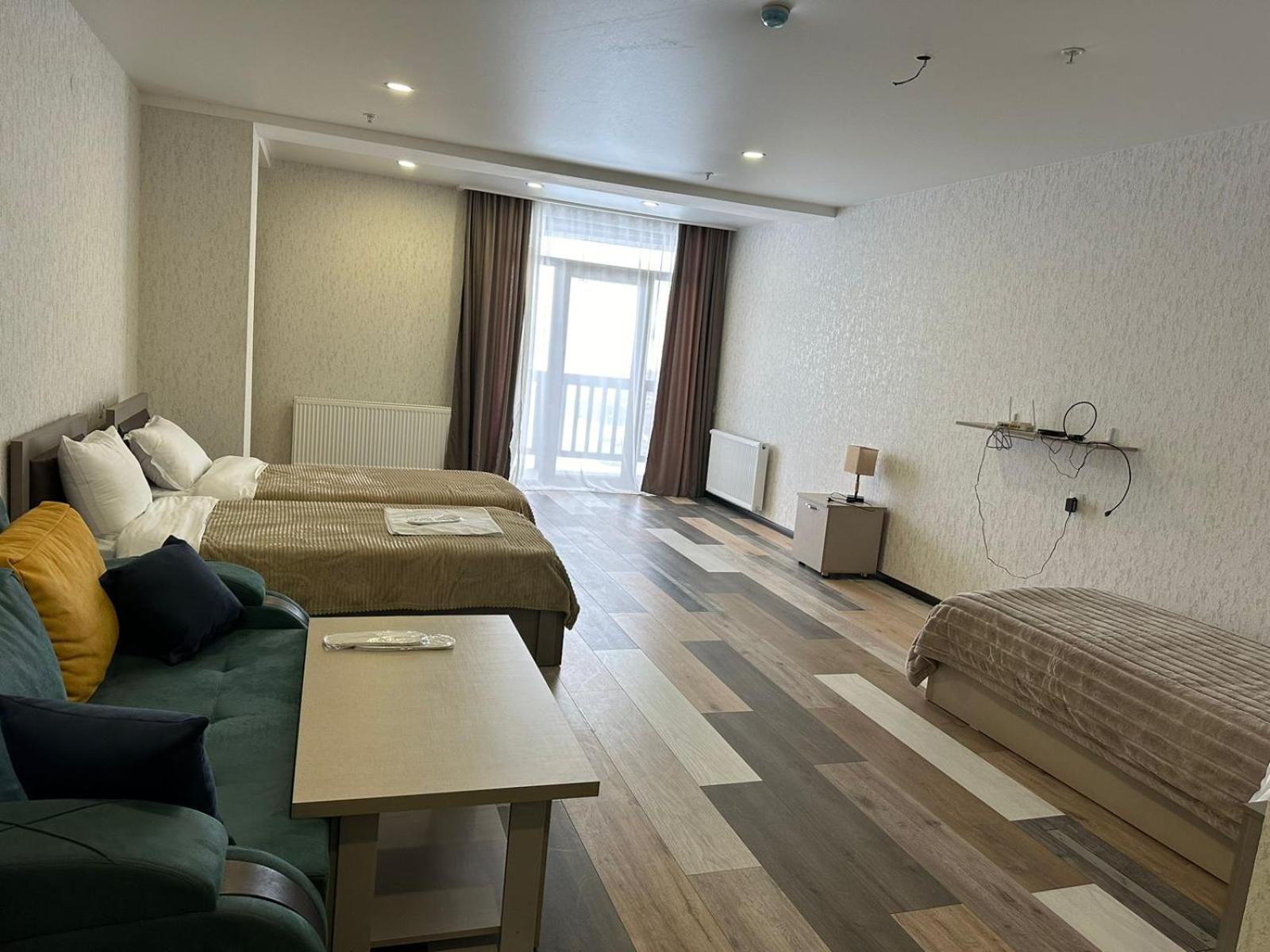 Hotel Qumli 구다우리 외부 사진
