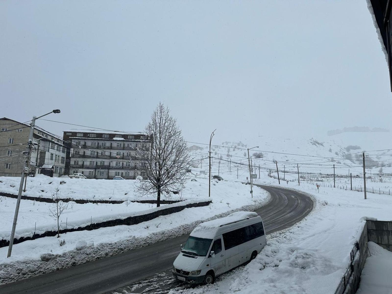 Hotel Qumli 구다우리 외부 사진