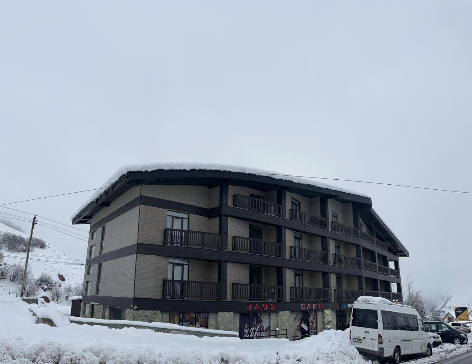 Hotel Qumli 구다우리 외부 사진